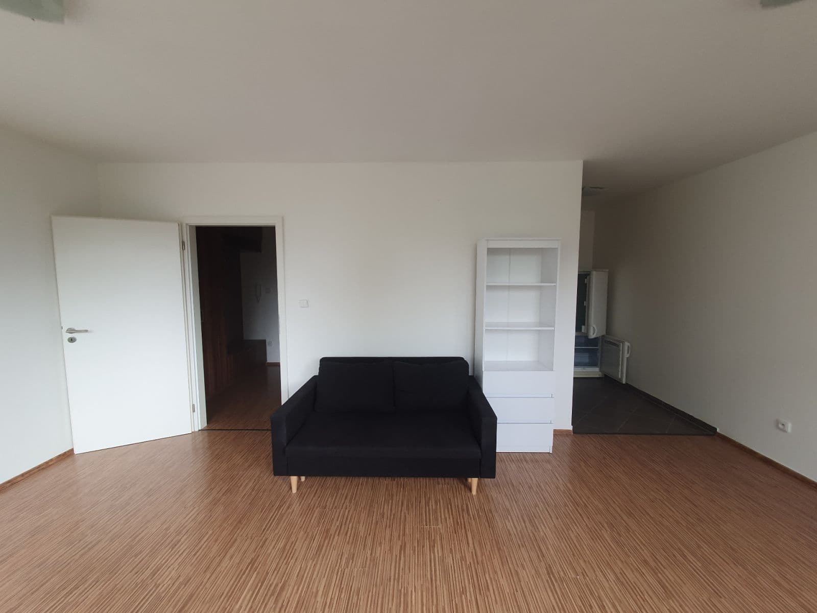 Prenájom bytu 1-izbový 34 m², Morseova, Praha, Praha Prenájom bytu 1-izbový 34 m², Morseova, Praha, Praha