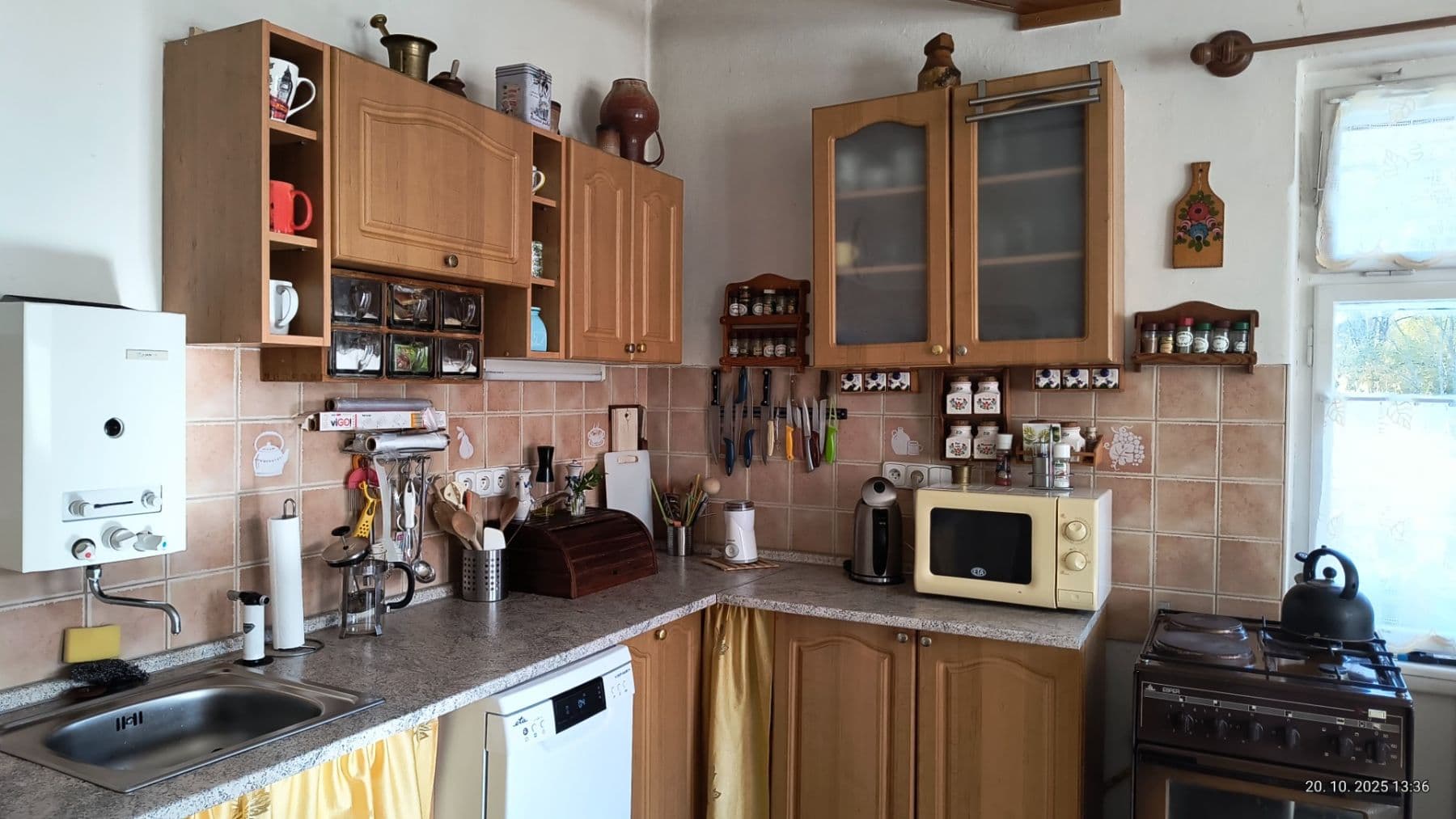 Predaj rekreačného objektu 100 m², pozemek 800 m², Luže, Pardubický kraj Predaj rekreačného objektu 100 m², pozemek 800 m², Luže, Pardubický kraj