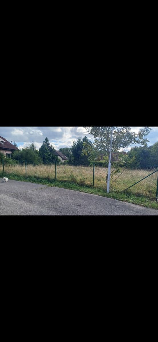 Predaj pozemku 744 m², Jesenice, Středočeský kraj Predaj pozemku 744 m², Jesenice, Středočeský kraj