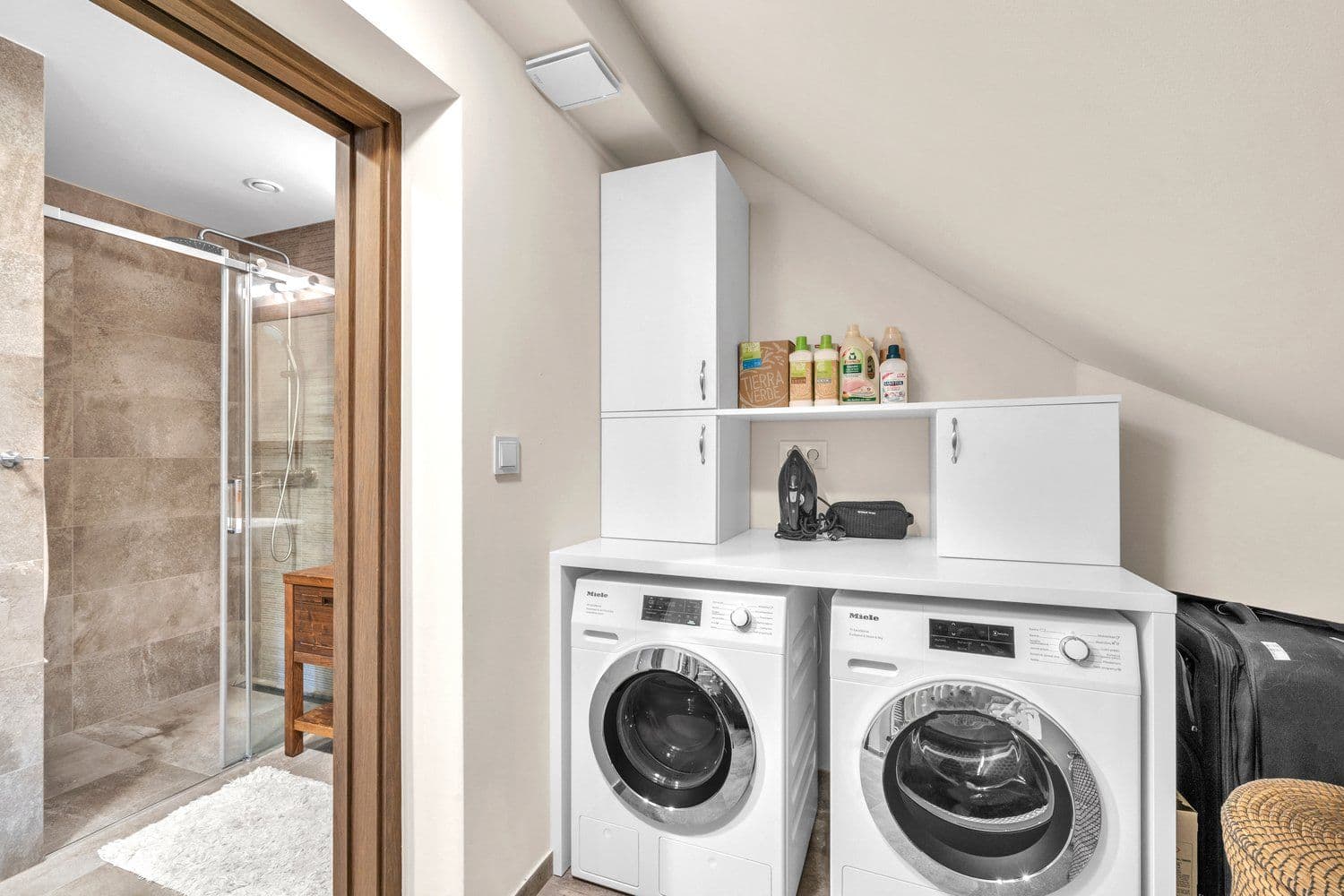 Prenájom bytu 30 m², Grafická, Praha, Praha Prenájom bytu 30 m², Grafická, Praha, Praha