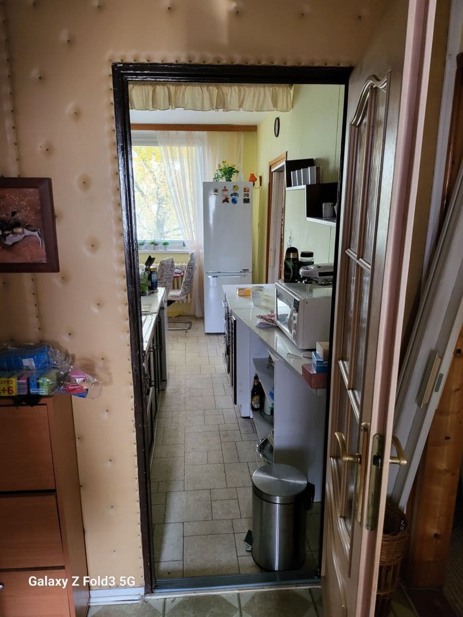 Prenájom bytu 3-izbový 73 m², Hutník, Veselí nad Moravou, Jihomoravský kraj Prenájom bytu 3-izbový 73 m², Hutník, Veselí nad Moravou, Jihomoravský kraj