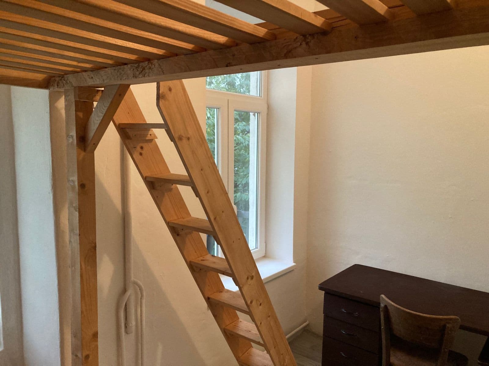 Prenájom bytu 3-izbový 98 m², Bratislavská, Brno, Jihomoravský kraj Prenájom bytu 3-izbový 98 m², Bratislavská, Brno, Jihomoravský kraj