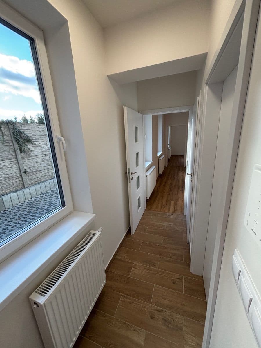 Prenájom bytu 2-izbový 57 m², Široká, Říčany, Středočeský kraj Prenájom bytu 2-izbový 57 m², Široká, Říčany, Středočeský kraj