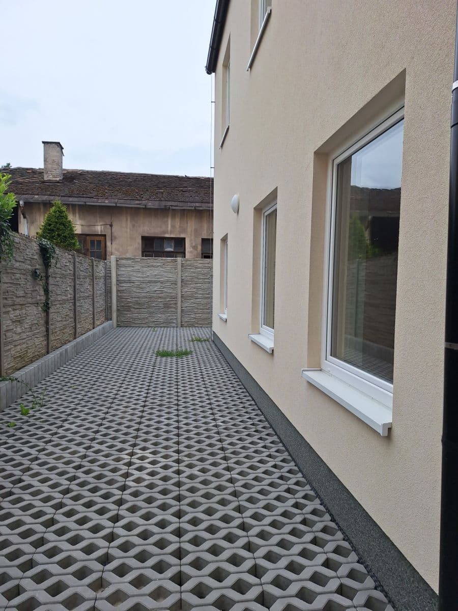 Prenájom bytu 2-izbový 57 m², Široká, Říčany, Středočeský kraj Prenájom bytu 2-izbový 57 m², Široká, Říčany, Středočeský kraj