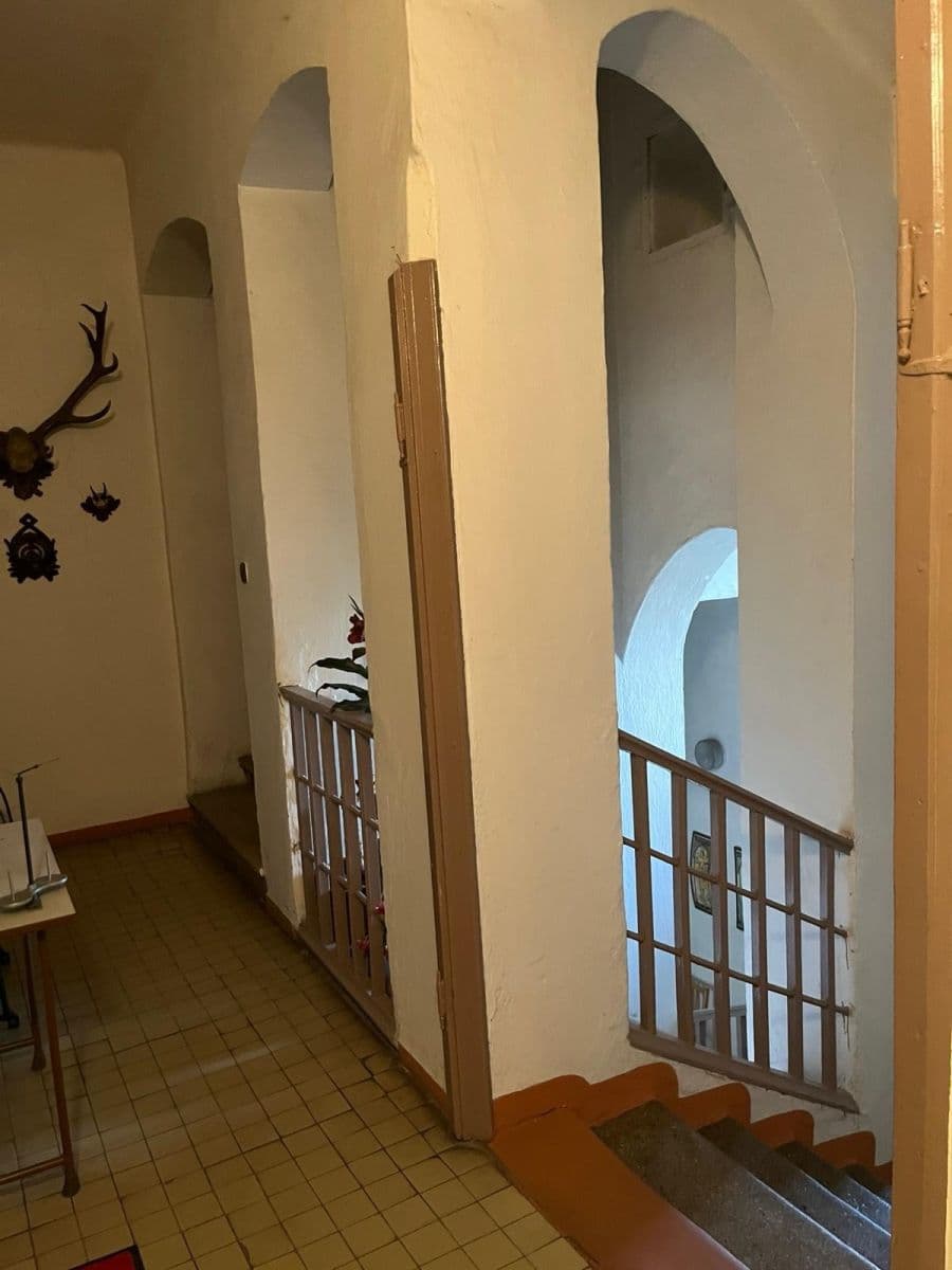 Predaj domu 360 m², pozemek 418 m², náměstí T. G. Masaryka, Veselí nad Lužnicí, Jihočeský kraj Predaj domu 360 m², pozemek 418 m², náměstí T. G. Masaryka, Veselí nad Lužnicí, Jihočeský kraj