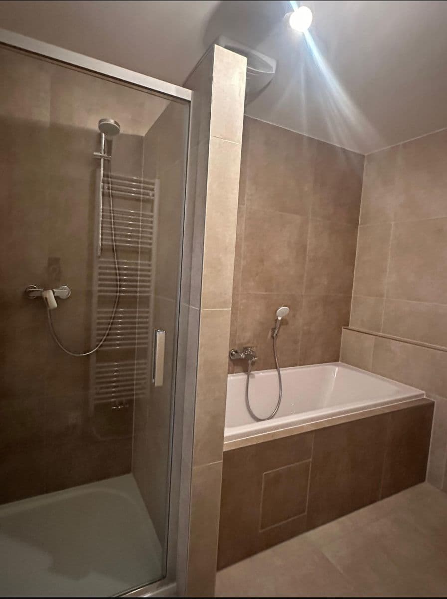 Predaj bytu 3-izbový 78 m², Na Roudné, Plzeň, Plzeňský kraj Predaj bytu 3-izbový 78 m², Na Roudné, Plzeň, Plzeňský kraj