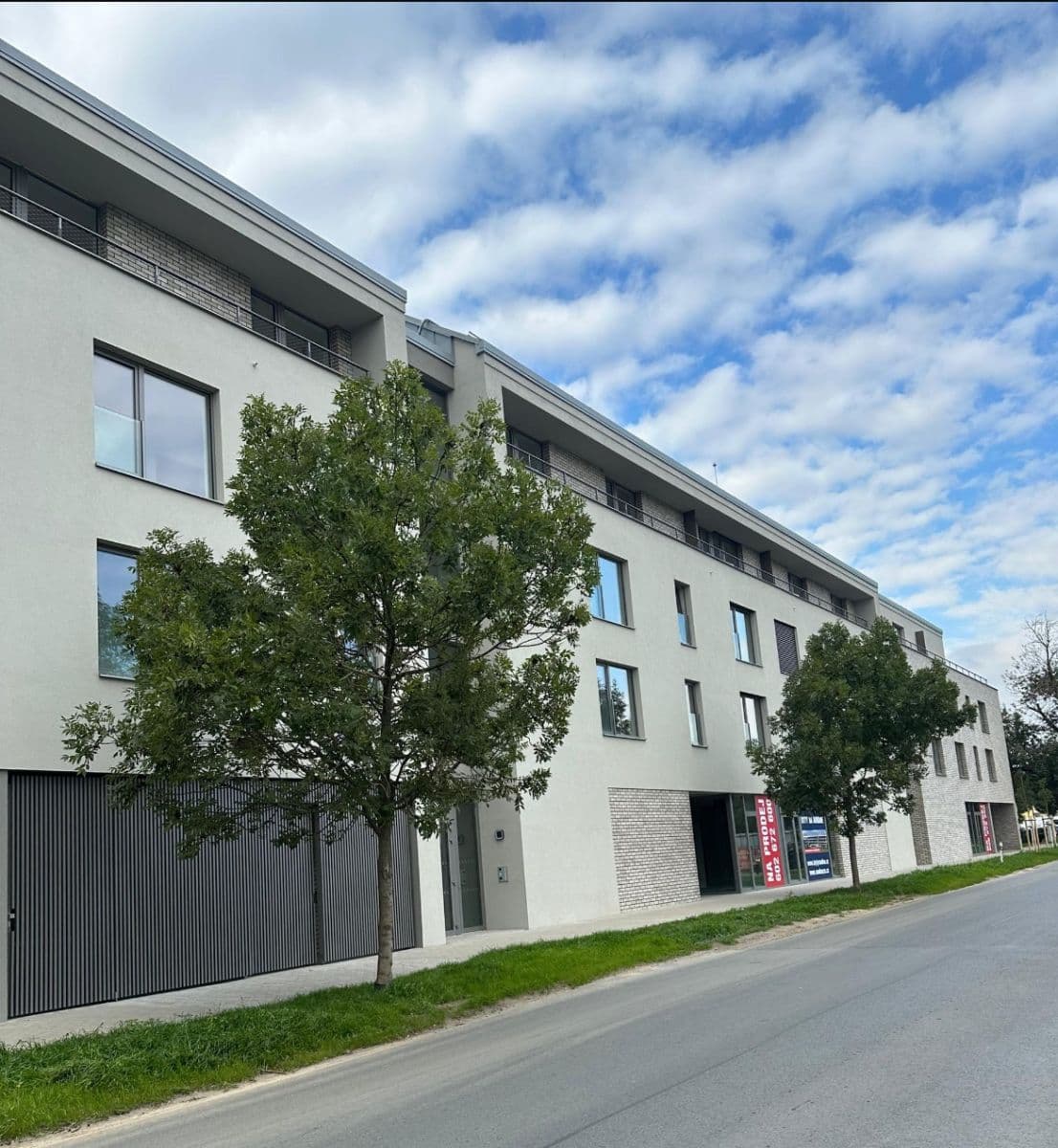 Predaj bytu 3-izbový 78 m², Na Roudné, Plzeň, Plzeňský kraj Predaj bytu 3-izbový 78 m², Na Roudné, Plzeň, Plzeňský kraj