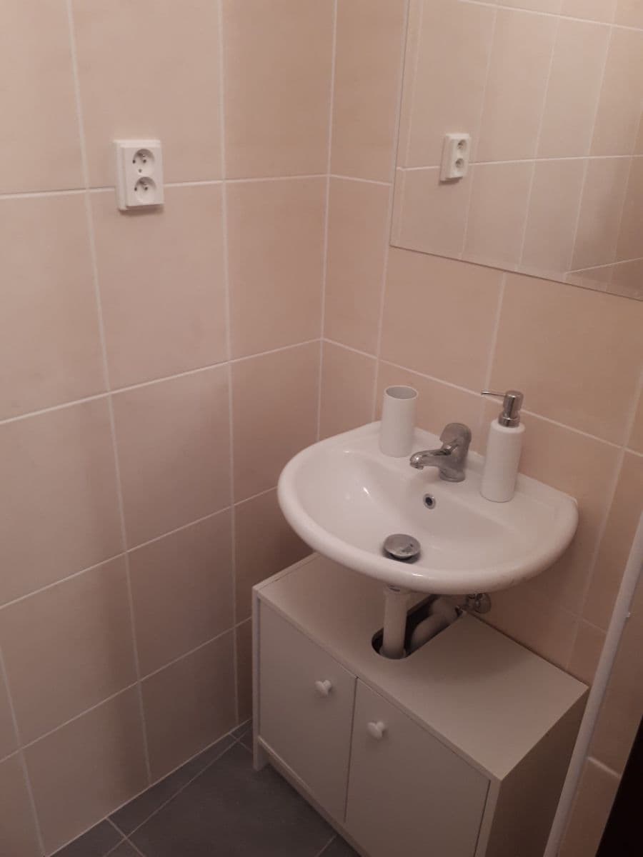 Prenájom bytu 1-izbový 68 m², Šimáčkova, Brno, Jihomoravský kraj Prenájom bytu 1-izbový 68 m², Šimáčkova, Brno, Jihomoravský kraj