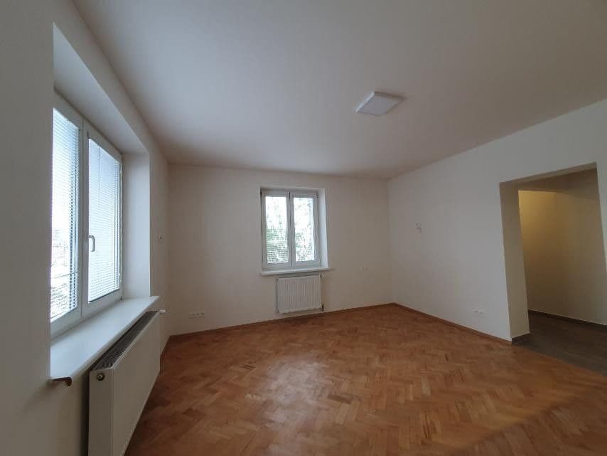 Prenájom bytu 1-izbový 35 m², U Stojanu, Praha, Praha Prenájom bytu 1-izbový 35 m², U Stojanu, Praha, Praha
