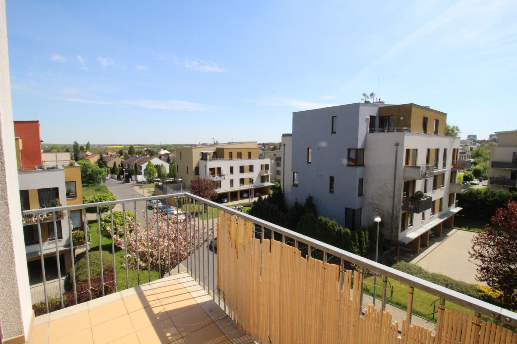 Prenájom bytu 3-izbový 70 m², Dragounská, Praha, Praha Prenájom bytu 3-izbový 70 m², Dragounská, Praha, Praha