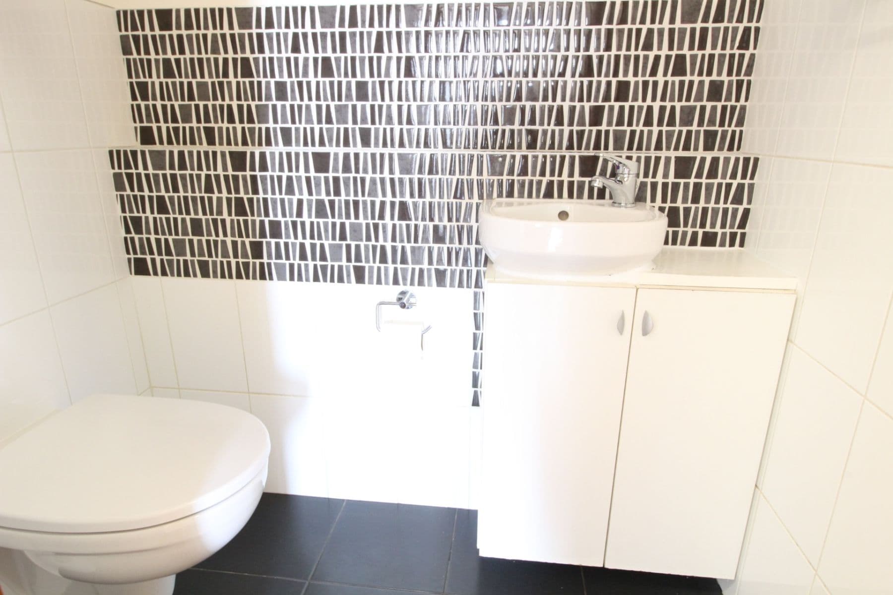 Prenájom bytu 3-izbový 70 m², Dragounská, Praha, Praha Prenájom bytu 3-izbový 70 m², Dragounská, Praha, Praha