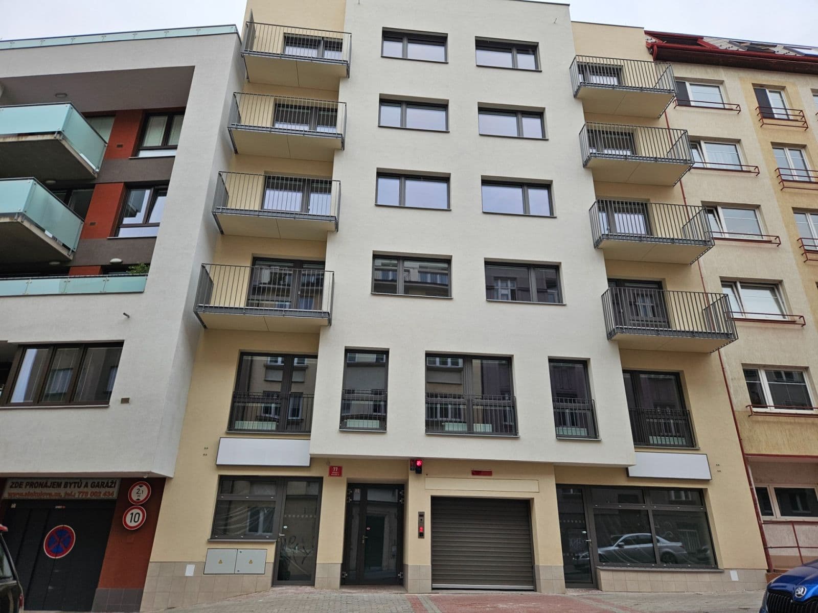 Prenájom bytu 2-izbový 53 m², Sinkulova, Praha, Praha Prenájom bytu 2-izbový 53 m², Sinkulova, Praha, Praha