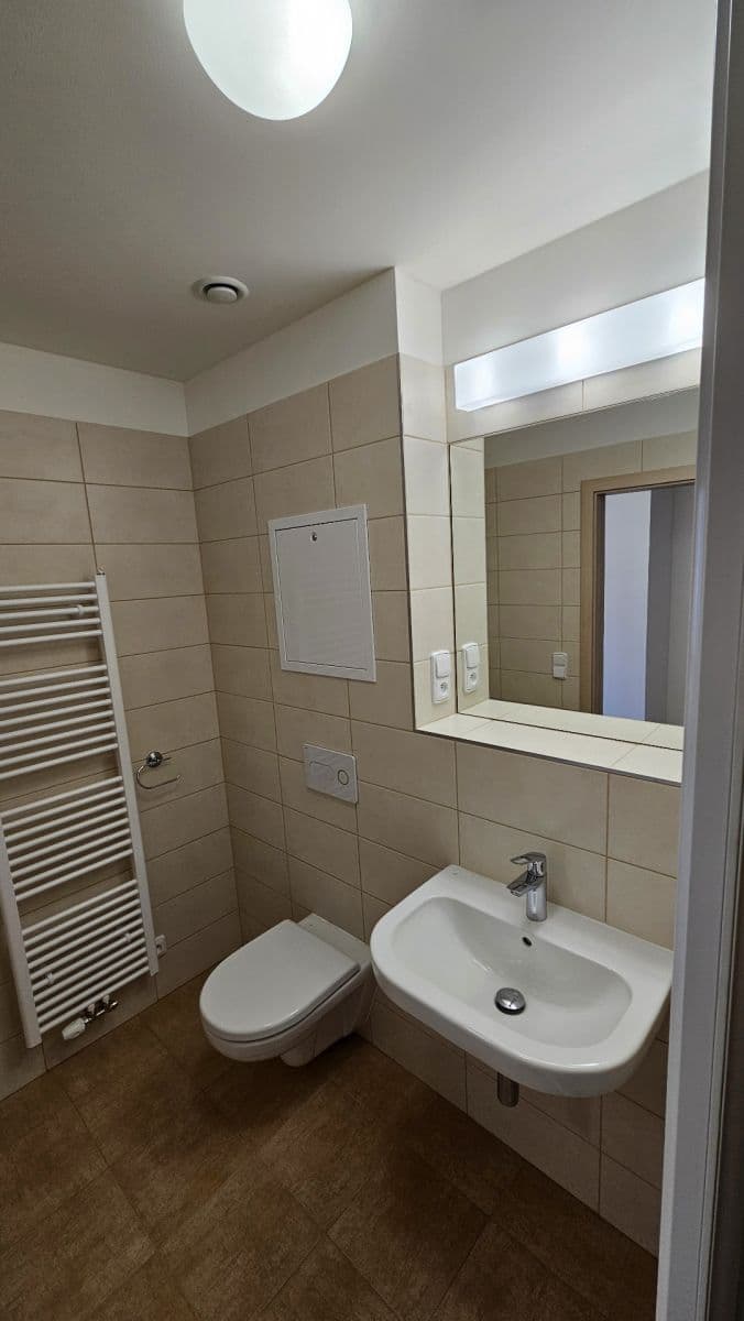 Prenájom bytu 2-izbový 53 m², Sinkulova, Praha, Praha Prenájom bytu 2-izbový 53 m², Sinkulova, Praha, Praha