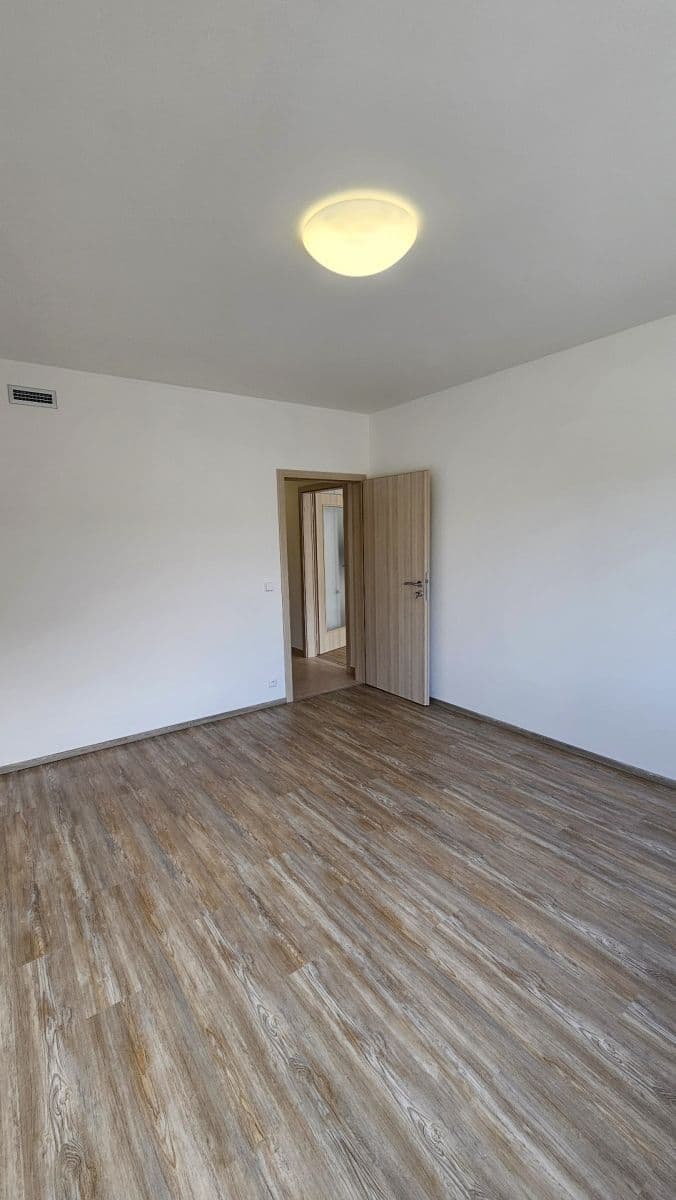 Prenájom bytu 2-izbový 53 m², Sinkulova, Praha, Praha Prenájom bytu 2-izbový 53 m², Sinkulova, Praha, Praha