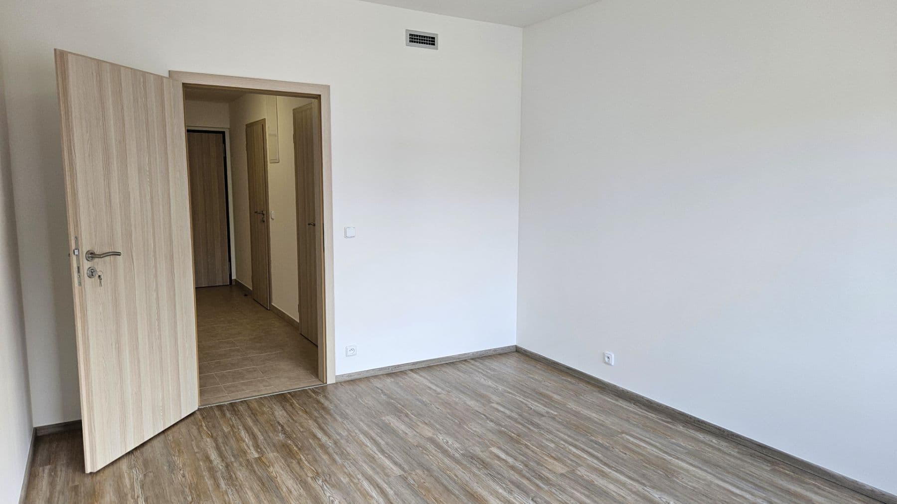 Prenájom bytu 2-izbový 51 m², Sinkulova, Praha, Praha Prenájom bytu 2-izbový 51 m², Sinkulova, Praha, Praha