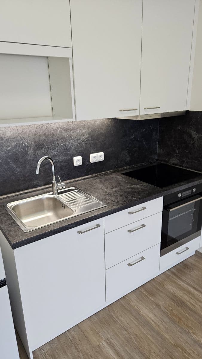 Prenájom bytu 2-izbový 51 m², Sinkulova, Praha, Praha Prenájom bytu 2-izbový 51 m², Sinkulova, Praha, Praha