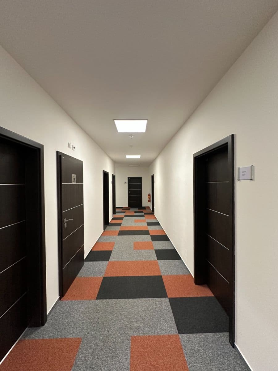 Prenájom kancelárie 19 m², Kurzova, Praha, Praha Prenájom kancelárie 19 m², Kurzova, Praha, Praha