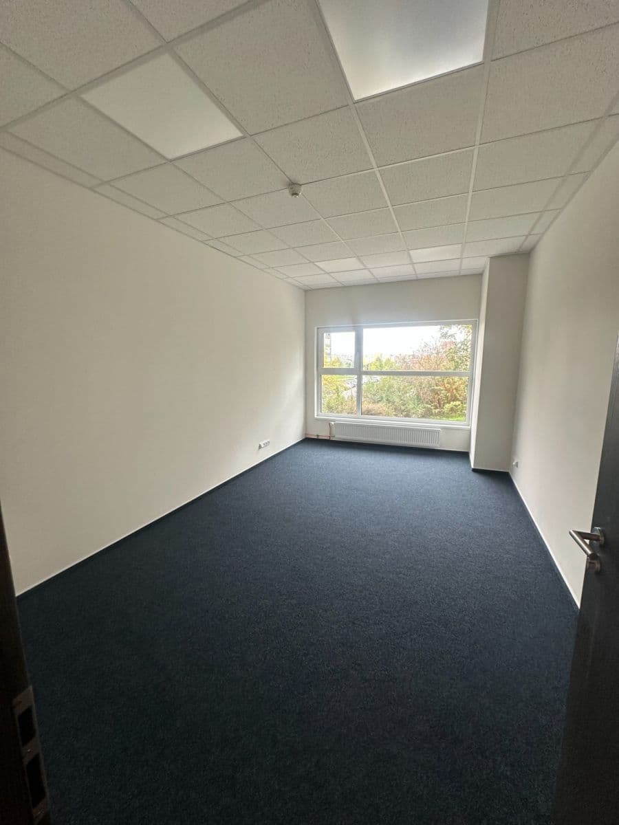 Prenájom kancelárie 19 m², Kurzova, Praha, Praha Prenájom kancelárie 19 m², Kurzova, Praha, Praha