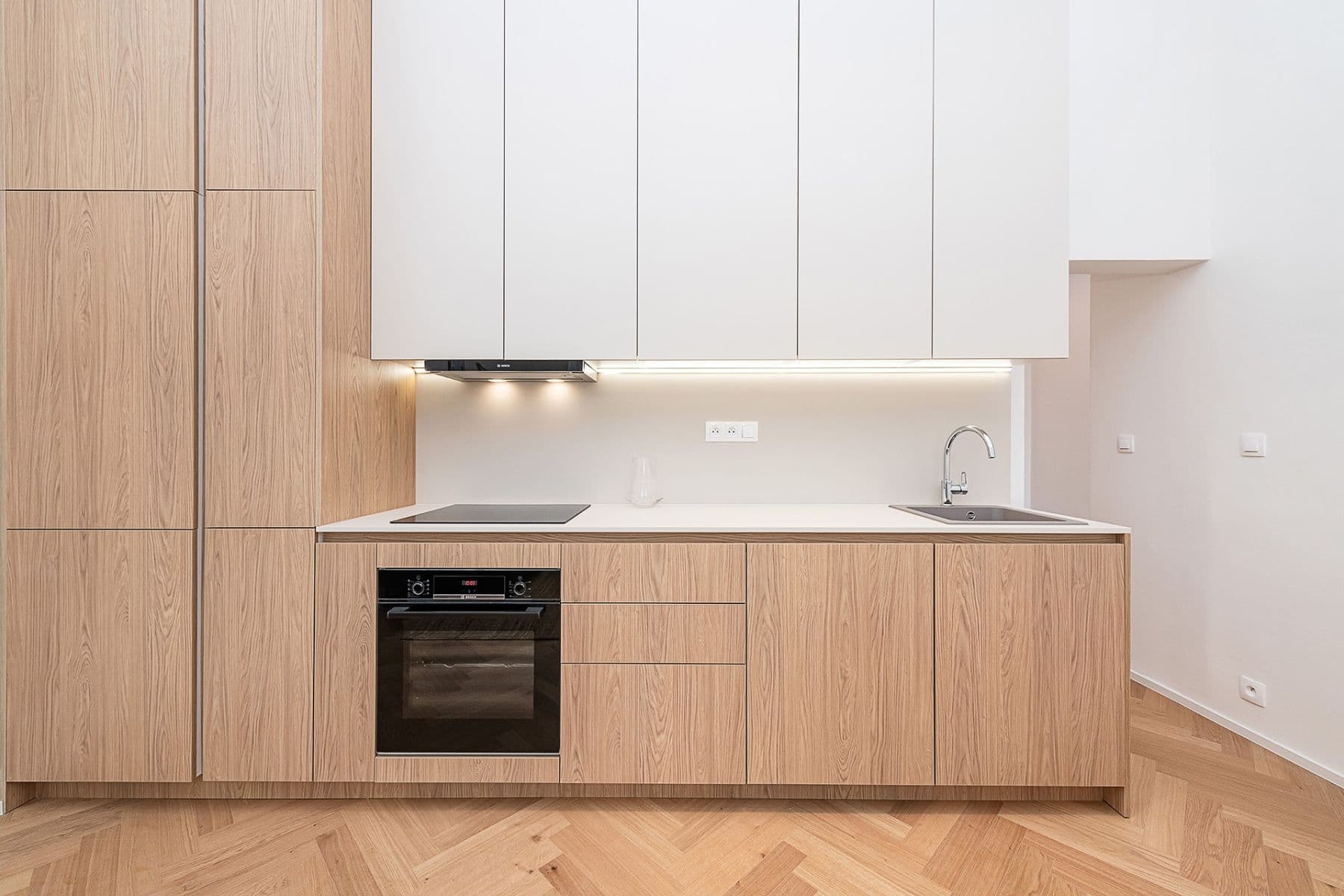 Predaj bytu 3-izbový 85 m², Hořejší nábřeží, Praha, Praha Predaj bytu 3-izbový 85 m², Hořejší nábřeží, Praha, Praha