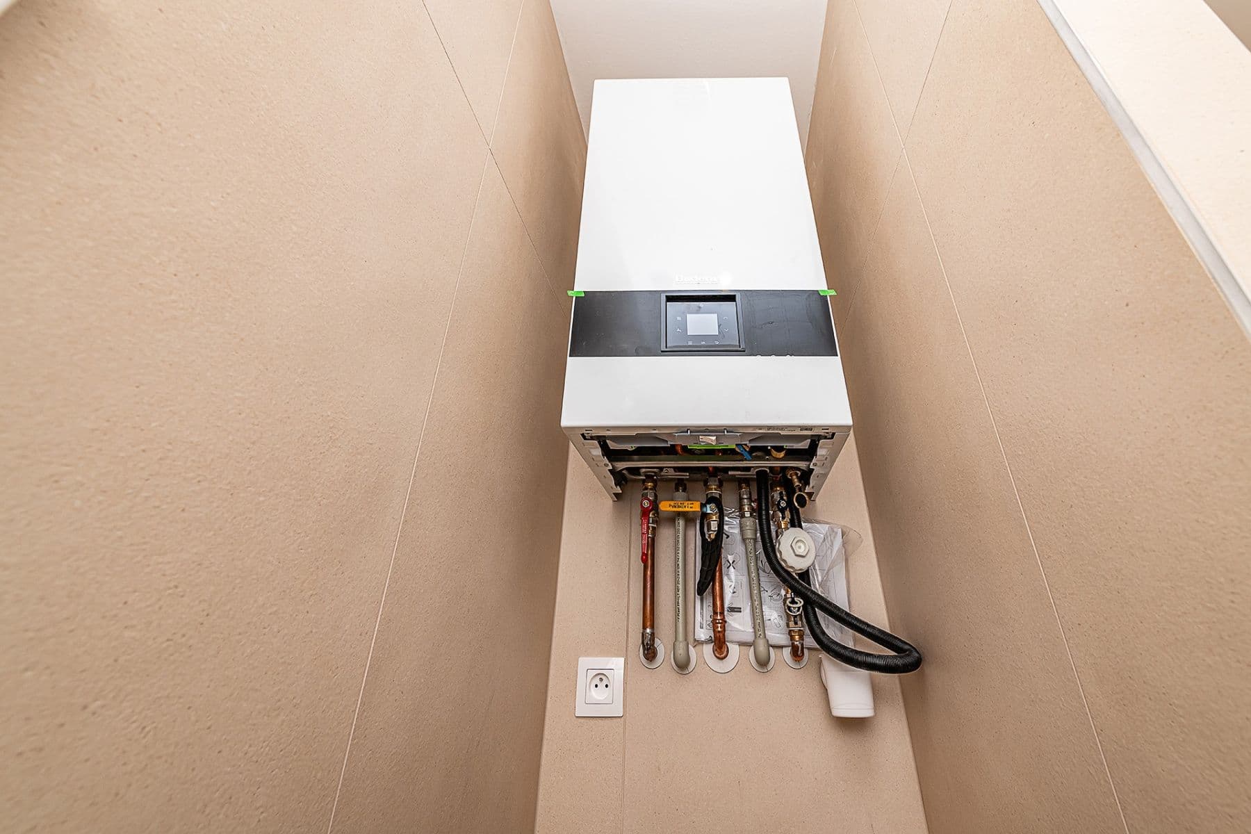 Predaj bytu 3-izbový 85 m², Hořejší nábřeží, Praha, Praha Predaj bytu 3-izbový 85 m², Hořejší nábřeží, Praha, Praha