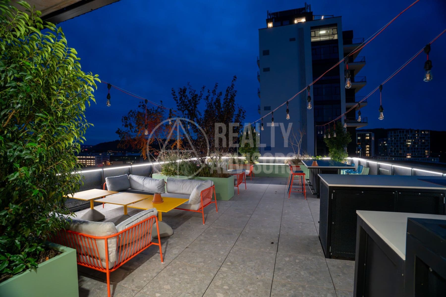 Predaj bytu 3-izbový 60 m², Československého exilu, Praha, Praha Predaj bytu 3-izbový 60 m², Československého exilu, Praha, Praha