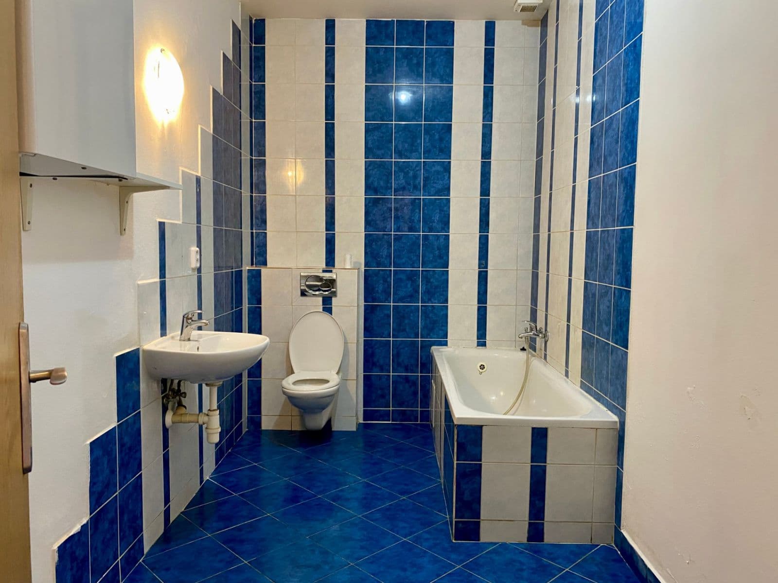 Predaj bytu 2-izbový 60 m², Rakouská, Milovice, Středočeský kraj Predaj bytu 2-izbový 60 m², Rakouská, Milovice, Středočeský kraj