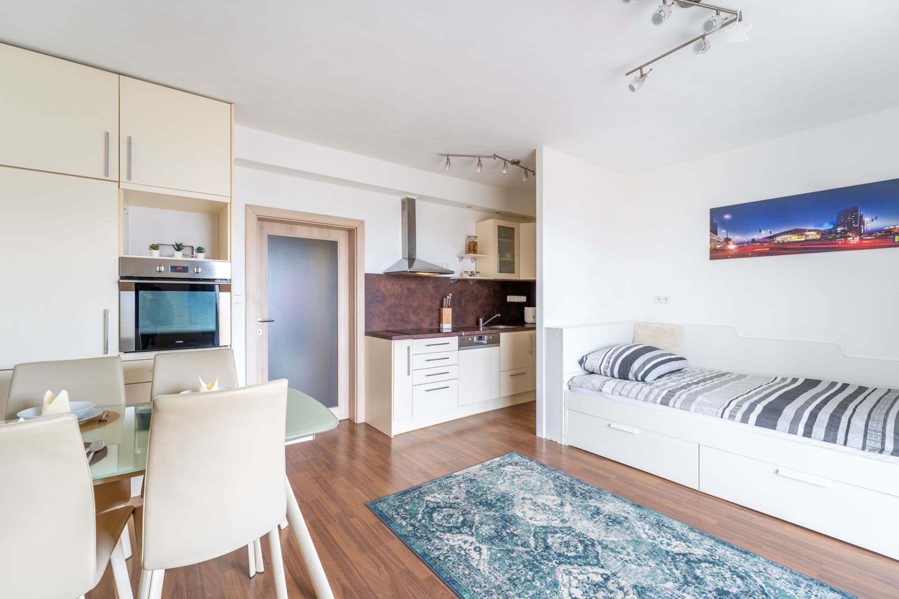 Predaj bytu 1-izbový 37 m², Holubice, Jihomoravský kraj Predaj bytu 1-izbový 37 m², Holubice, Jihomoravský kraj