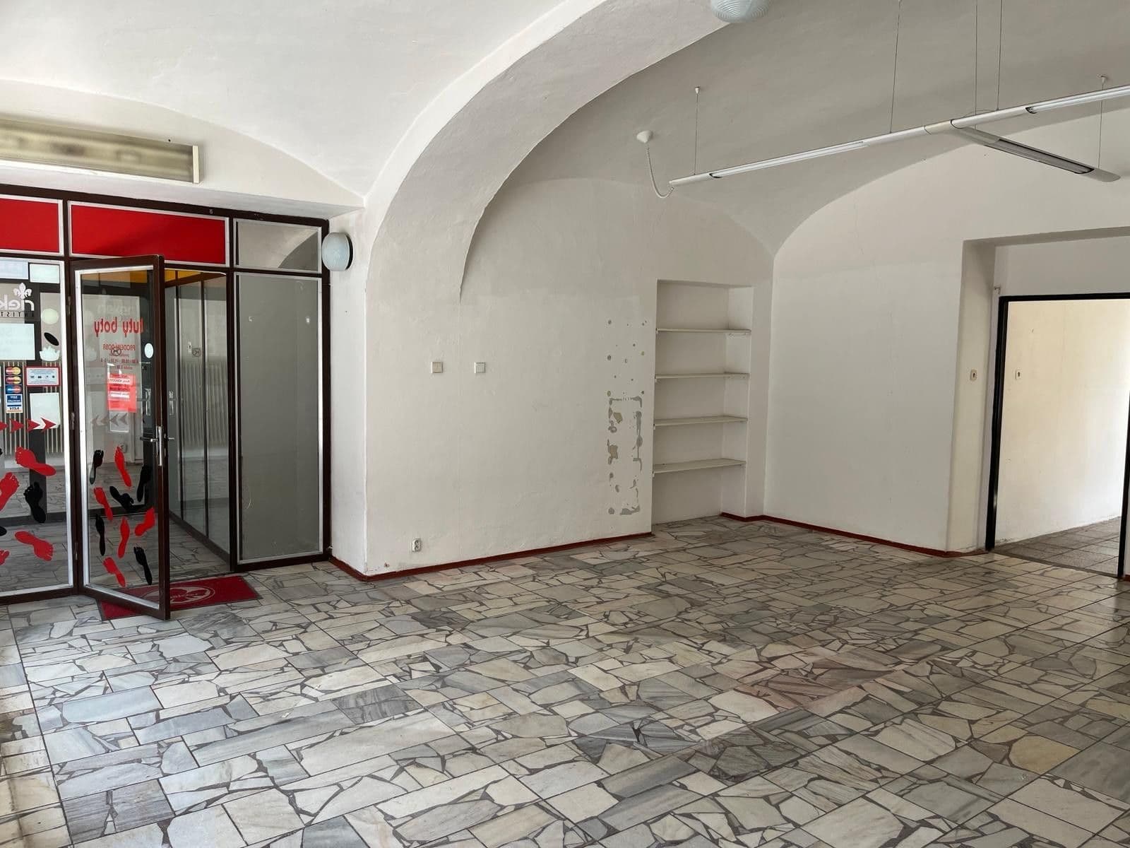 Predaj nebytového priestoru 360 m², náměstí T. G. Masaryka, Veselí nad Lužnicí, Jihočeský kraj Predaj nebytového priestoru 360 m², náměstí T. G. Masaryka, Veselí nad Lužnicí, Jihočeský kraj