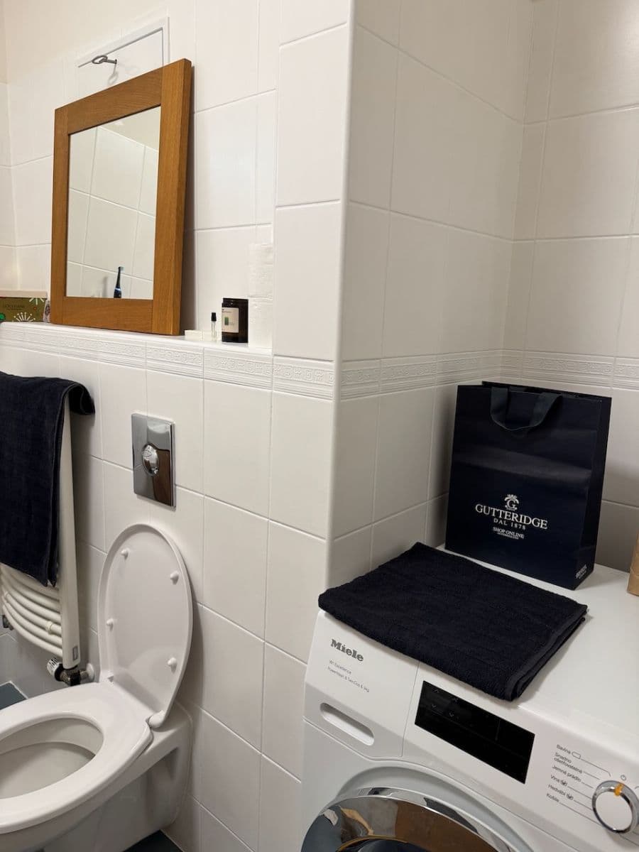 Predaj bytu 2-izbový 50 m², Univerzitní, Praha, Praha Predaj bytu 2-izbový 50 m², Univerzitní, Praha, Praha