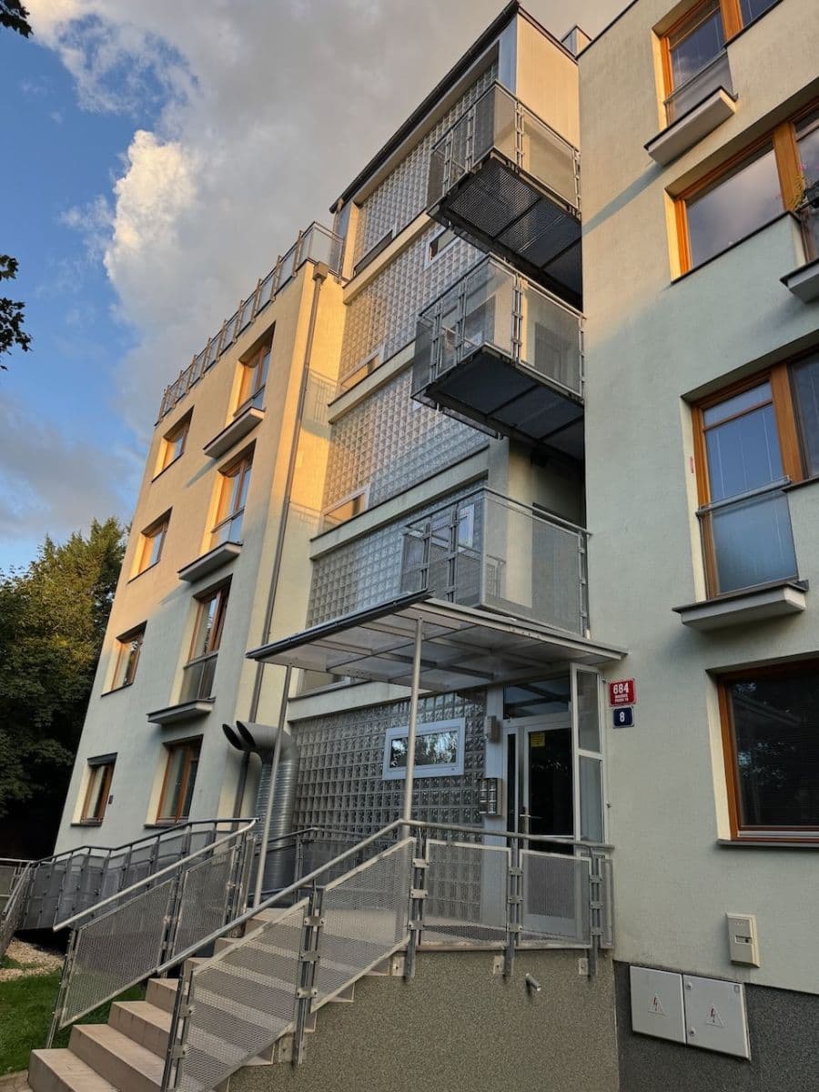 Predaj bytu 2-izbový 50 m², Univerzitní, Praha, Praha Predaj bytu 2-izbový 50 m², Univerzitní, Praha, Praha