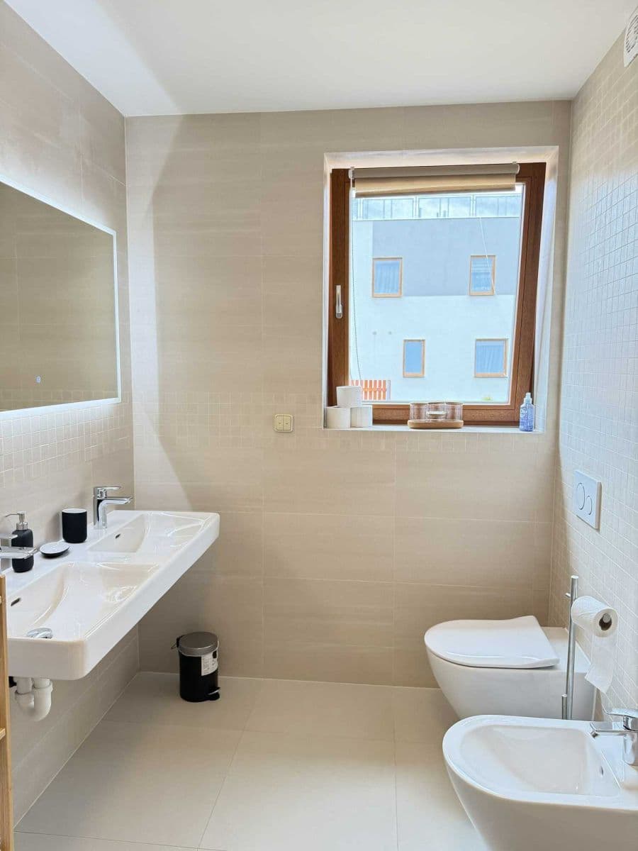 Prenájom bytu 107 m², Do Chuchle, Praha, Praha Prenájom bytu 107 m², Do Chuchle, Praha, Praha