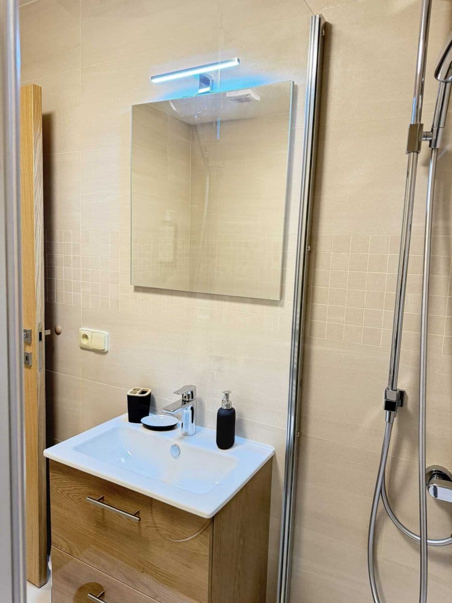 Prenájom bytu 107 m², Do Chuchle, Praha, Praha Prenájom bytu 107 m², Do Chuchle, Praha, Praha