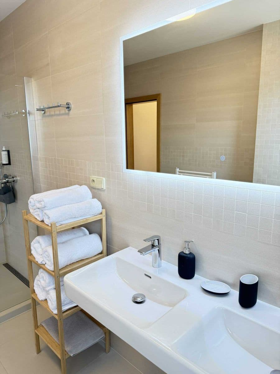 Prenájom bytu 107 m², Do Chuchle, Praha, Praha Prenájom bytu 107 m², Do Chuchle, Praha, Praha