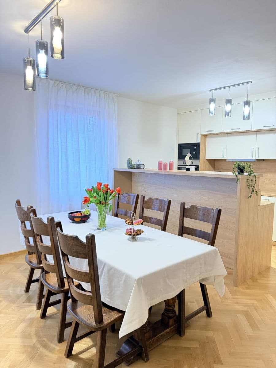 Prenájom bytu 107 m², Do Chuchle, Praha, Praha Prenájom bytu 107 m², Do Chuchle, Praha, Praha
