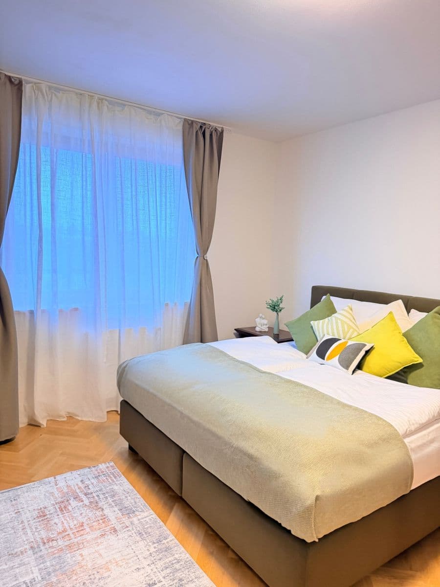 Prenájom bytu 107 m², Do Chuchle, Praha, Praha Prenájom bytu 107 m², Do Chuchle, Praha, Praha