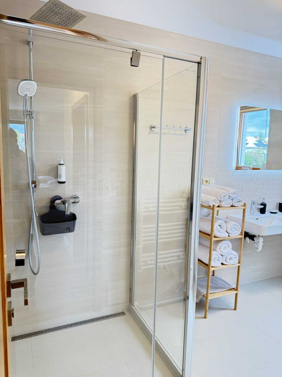 Prenájom bytu 107 m², Do Chuchle, Praha, Praha Prenájom bytu 107 m², Do Chuchle, Praha, Praha