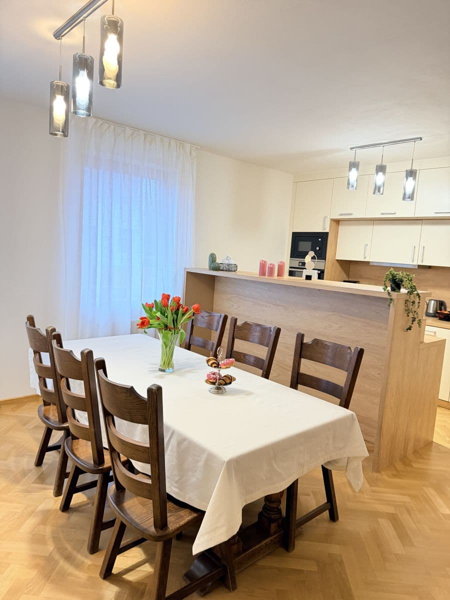 Prenájom bytu 107 m², Do Chuchle, Praha, Praha Prenájom bytu 107 m², Do Chuchle, Praha, Praha