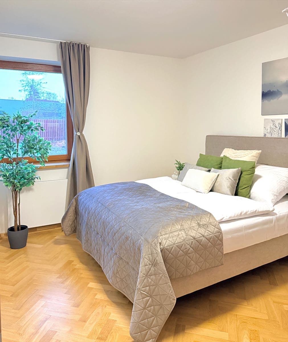 Prenájom bytu 116 m², Do Chuchle, Praha, Praha Prenájom bytu 116 m², Do Chuchle, Praha, Praha