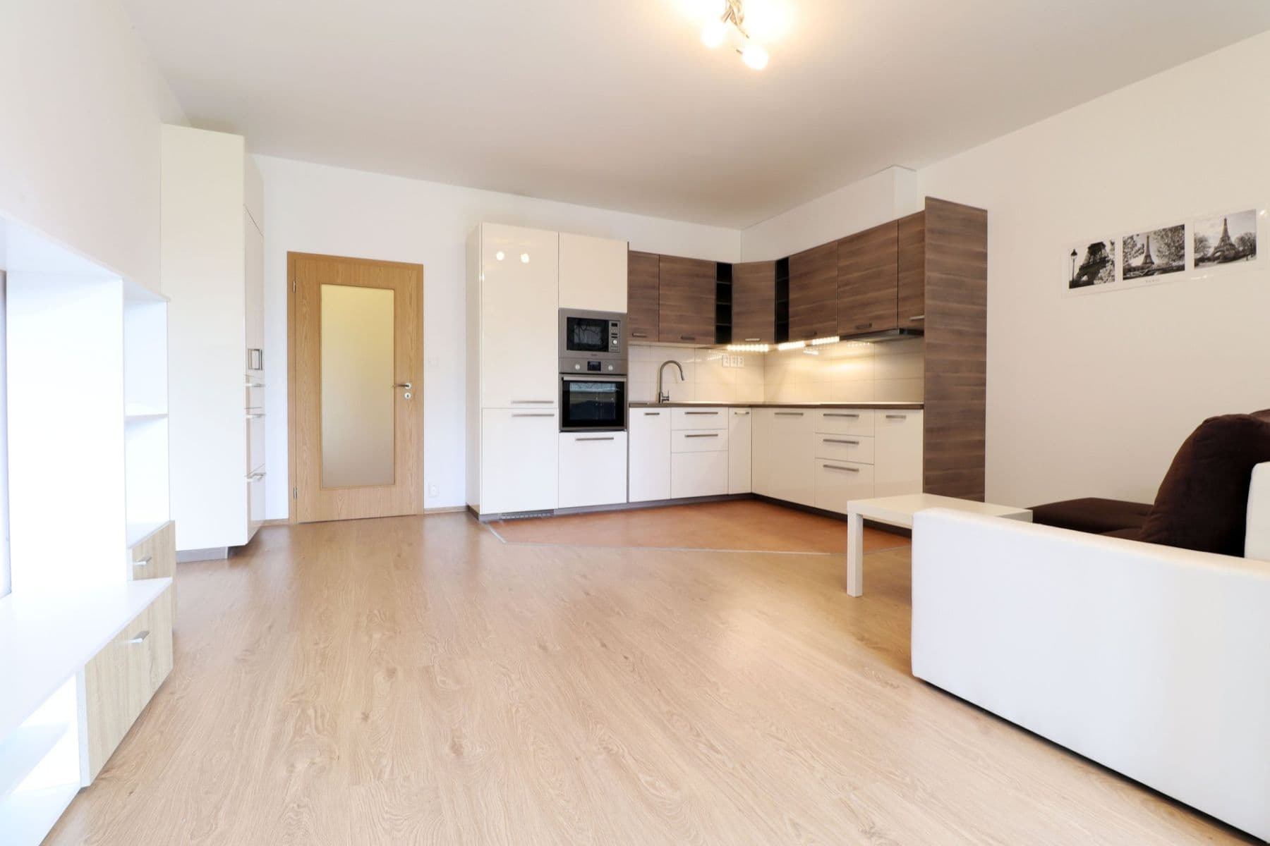 Prenájom bytu 1-izbový 56 m², Březenská, Praha, Praha Prenájom bytu 1-izbový 56 m², Březenská, Praha, Praha
