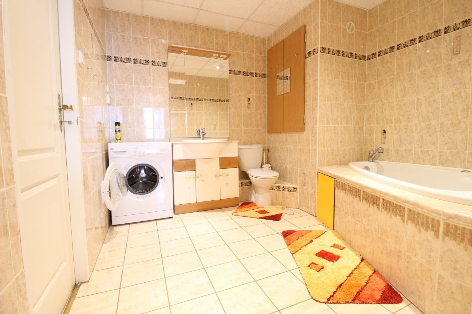 Prenájom bytu 3-izbový 70 m², Kukelská, Praha, Praha Prenájom bytu 3-izbový 70 m², Kukelská, Praha, Praha