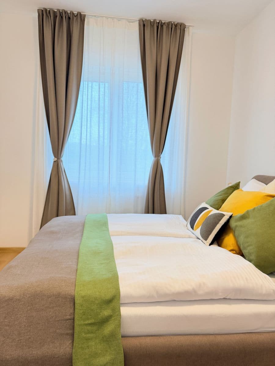 Prenájom bytu 44 m², Zbraslavská, Praha, Praha Prenájom bytu 44 m², Zbraslavská, Praha, Praha