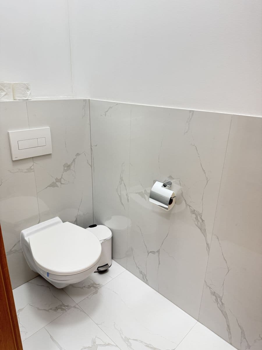 Prenájom bytu 44 m², Zbraslavská, Praha, Praha Prenájom bytu 44 m², Zbraslavská, Praha, Praha