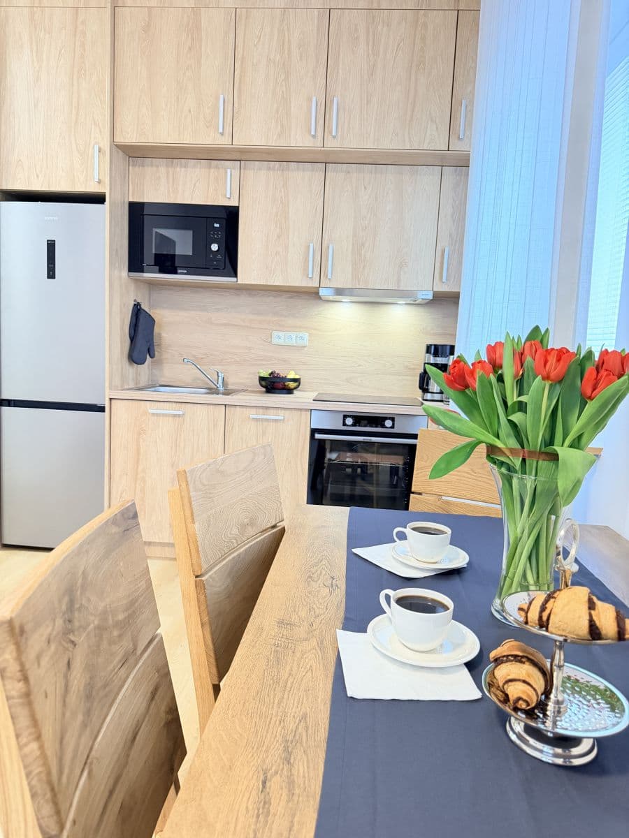 Prenájom bytu 44 m², Zbraslavská, Praha, Praha Prenájom bytu 44 m², Zbraslavská, Praha, Praha