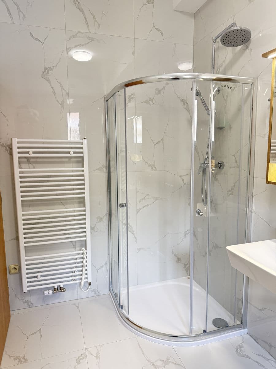 Prenájom bytu 44 m², Zbraslavská, Praha, Praha Prenájom bytu 44 m², Zbraslavská, Praha, Praha