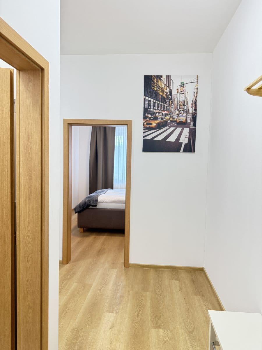 Prenájom bytu 44 m², Zbraslavská, Praha, Praha Prenájom bytu 44 m², Zbraslavská, Praha, Praha