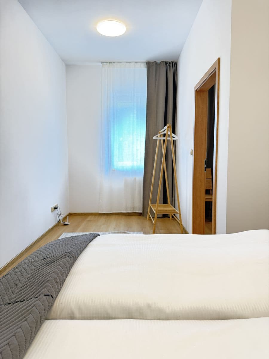 Prenájom bytu 53 m², Zbraslavská, Praha, Praha Prenájom bytu 53 m², Zbraslavská, Praha, Praha