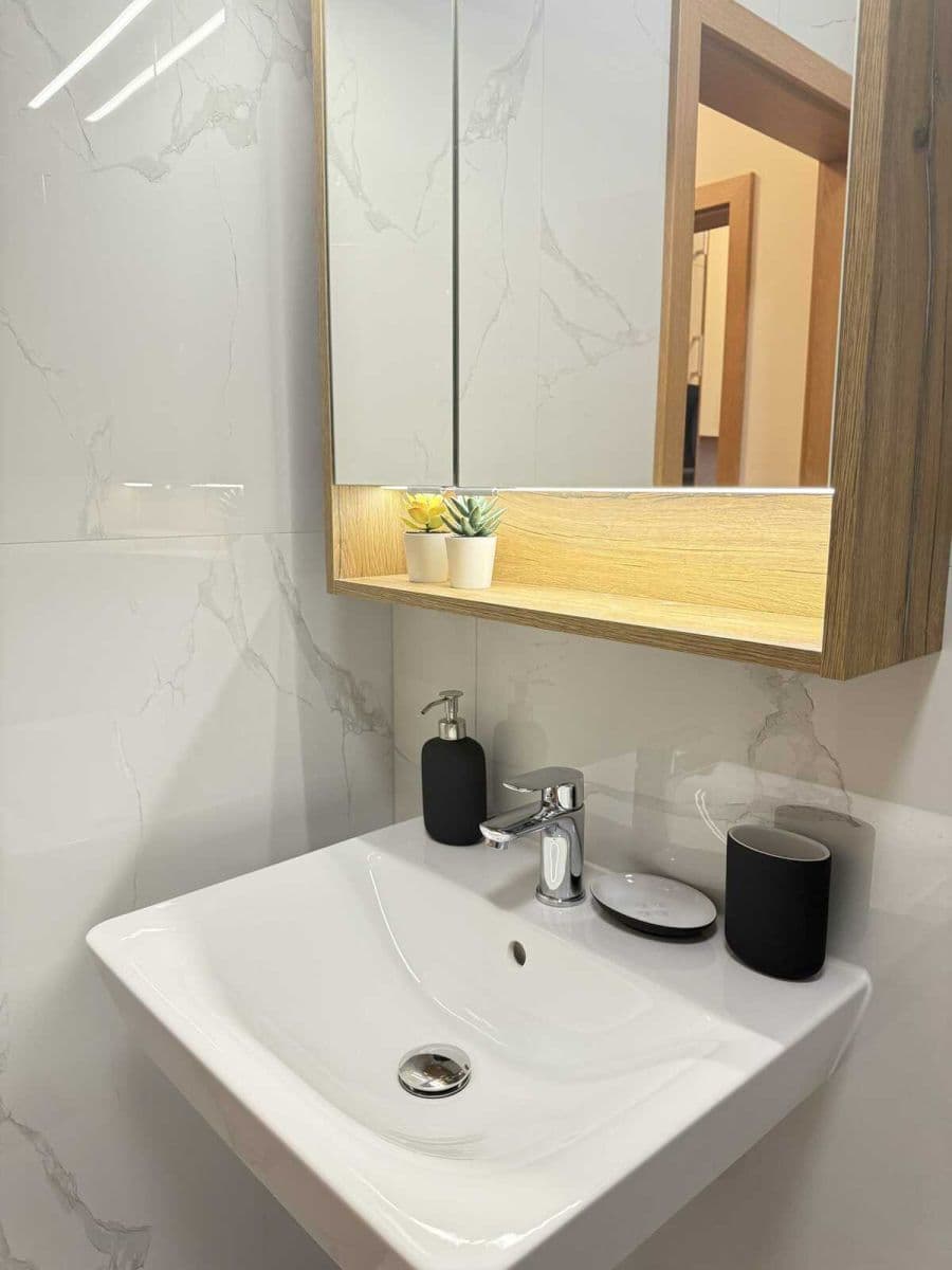 Prenájom bytu 43 m², Zbraslavská, Praha, Praha Prenájom bytu 43 m², Zbraslavská, Praha, Praha