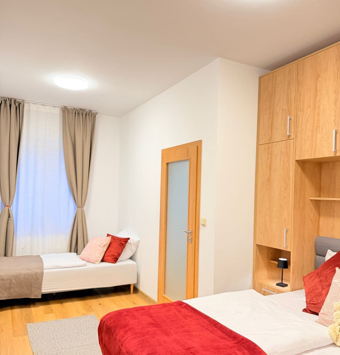 Prenájom bytu 43 m², Zbraslavská, Praha, Praha Prenájom bytu 43 m², Zbraslavská, Praha, Praha