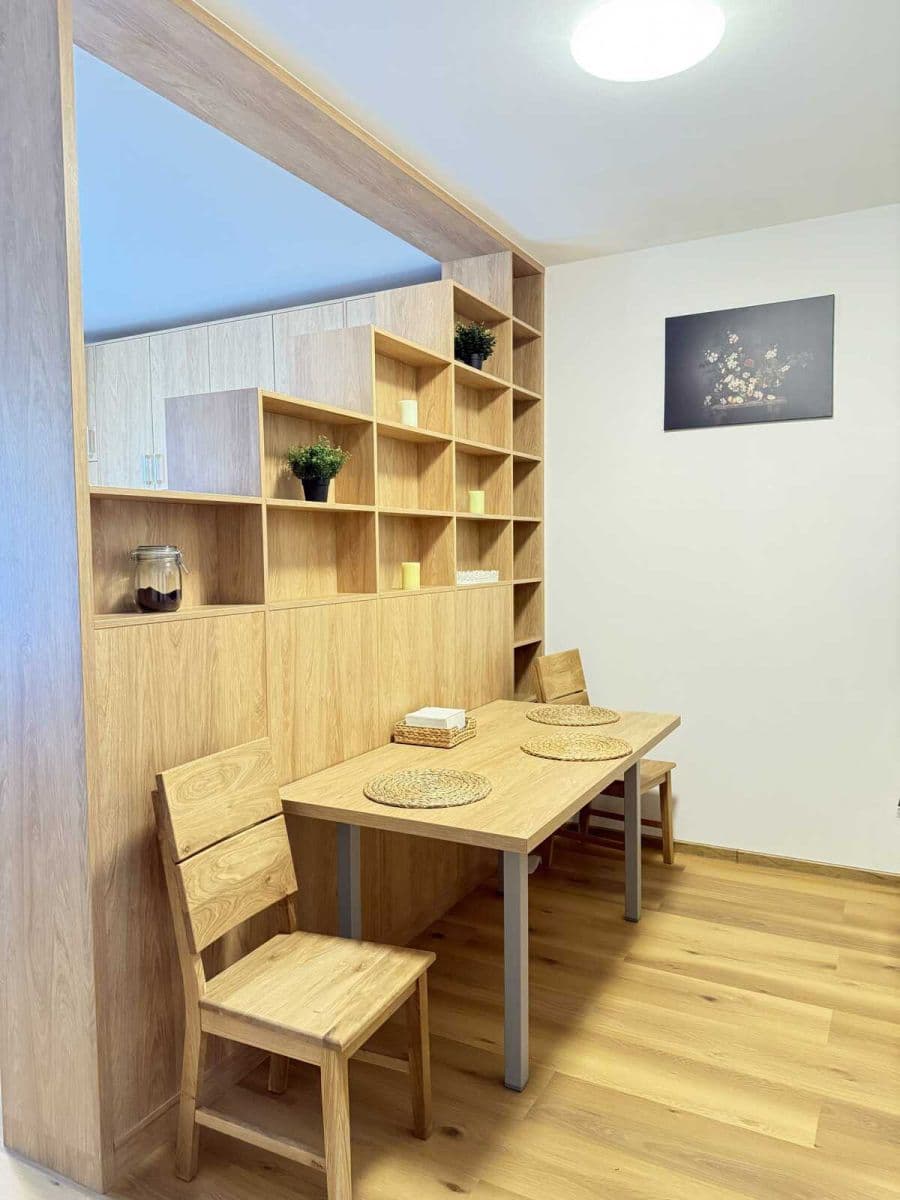 Prenájom bytu 34 m², Zbraslavská, Praha, Praha Prenájom bytu 34 m², Zbraslavská, Praha, Praha