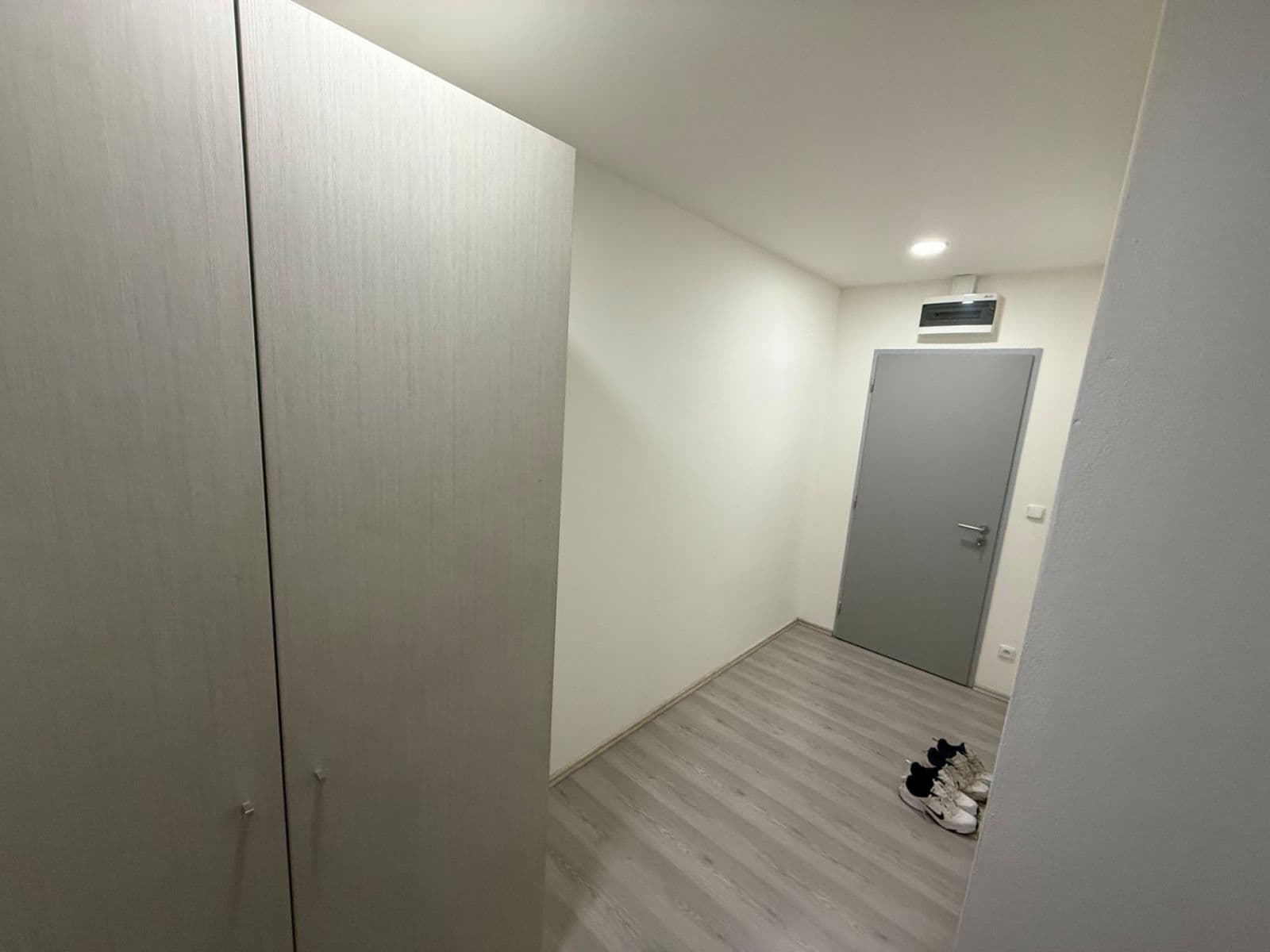 Prenájom bytu 1-izbový 35 m², Jeremiášova, Praha, Praha Prenájom bytu 1-izbový 35 m², Jeremiášova, Praha, Praha